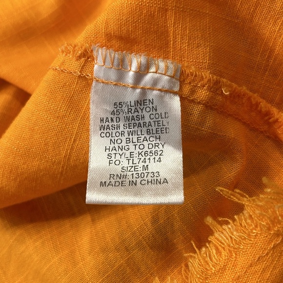 Umgee Linen Blend Raw Hem Square Neck Loose Fit Top Tangerine Size Medium - Picture 12 of 13